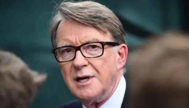 إطلاق سراح بيتر ماندلسون بكفالة في إطار التحقيق بقضية إبستين